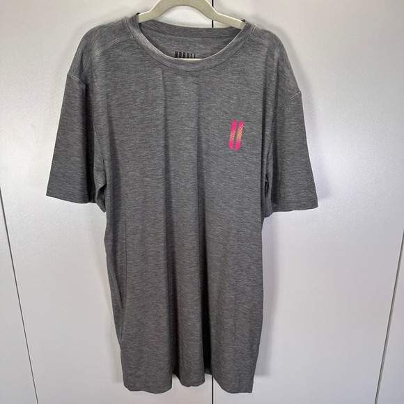 NOBULL Gray Training T-Shirt Pink Logo Women's Size S Athletic Tee - Picture 1 of 6